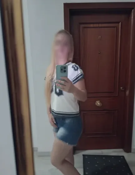 Anja, 38