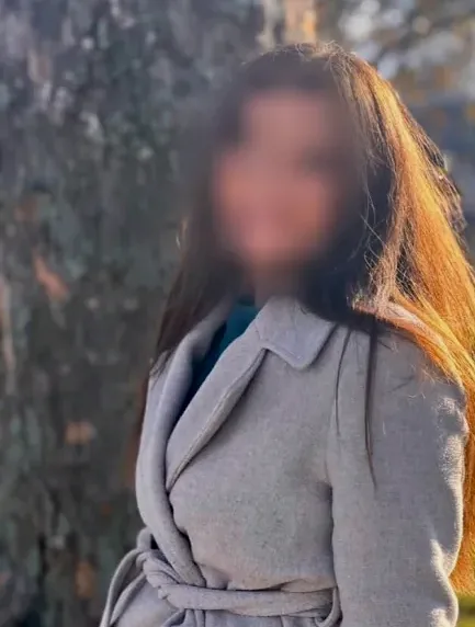 Christina, 29
