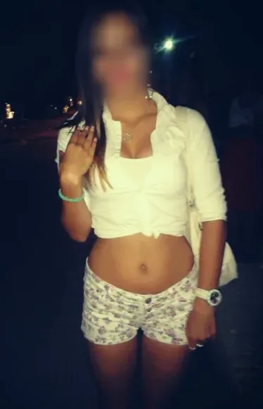 Diana, 27