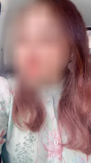 Marina, 32