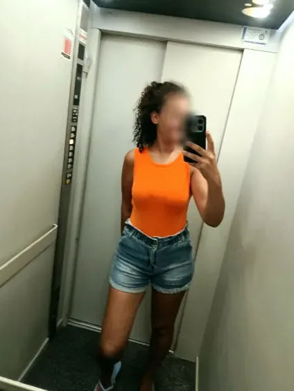 Marina, 33