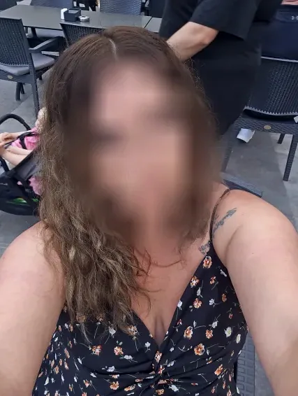 Nadine, 36