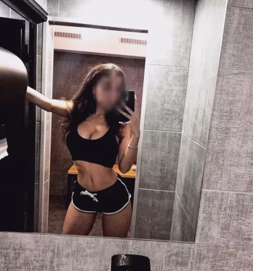 Nadja, 31