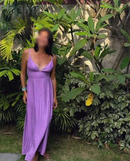 Nora, 35