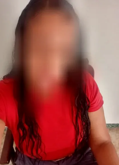 Simone, 36